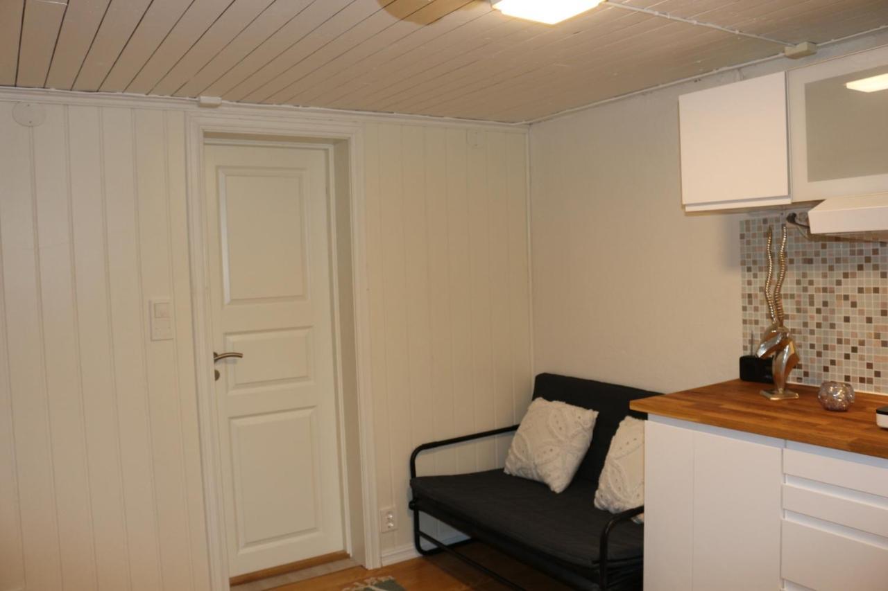 With1 Bedroom Separate Living With A Sofa Bed And A Tiny Kitchen A Bathroom Located In Nordstrand Near By The Sea For 3 Guests With A Garden And Grill 5 Extra Guests With Extra Cost In The With Sea View Just Outside The Apar *
