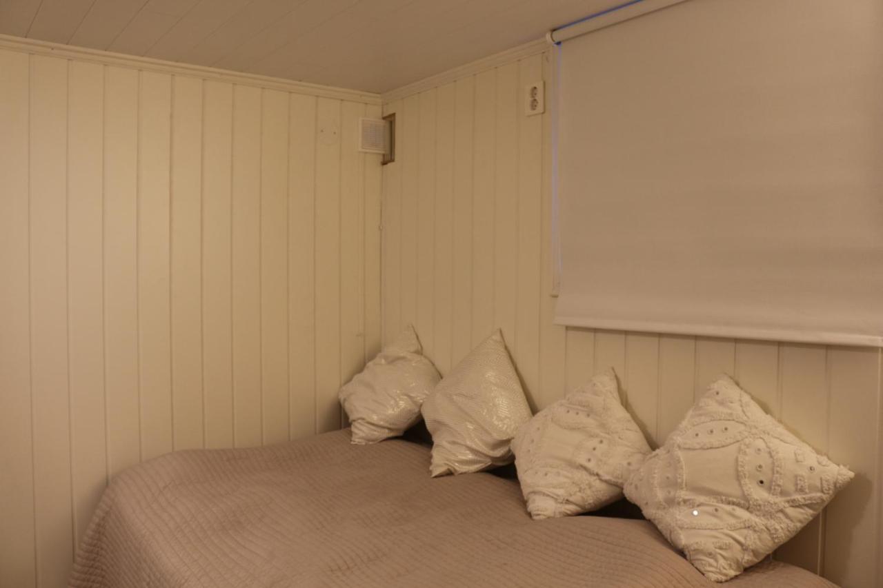 Appartamento With1 Bedroom Separate Living With A Sofa Bed And A Tiny Kitchen A Bathroom Located In Nordstrand Near By The Sea For 3 Guests With A Garden And Grill 5 Extra Guests With Extra Cost In The With Sea View Just Outside The Apar