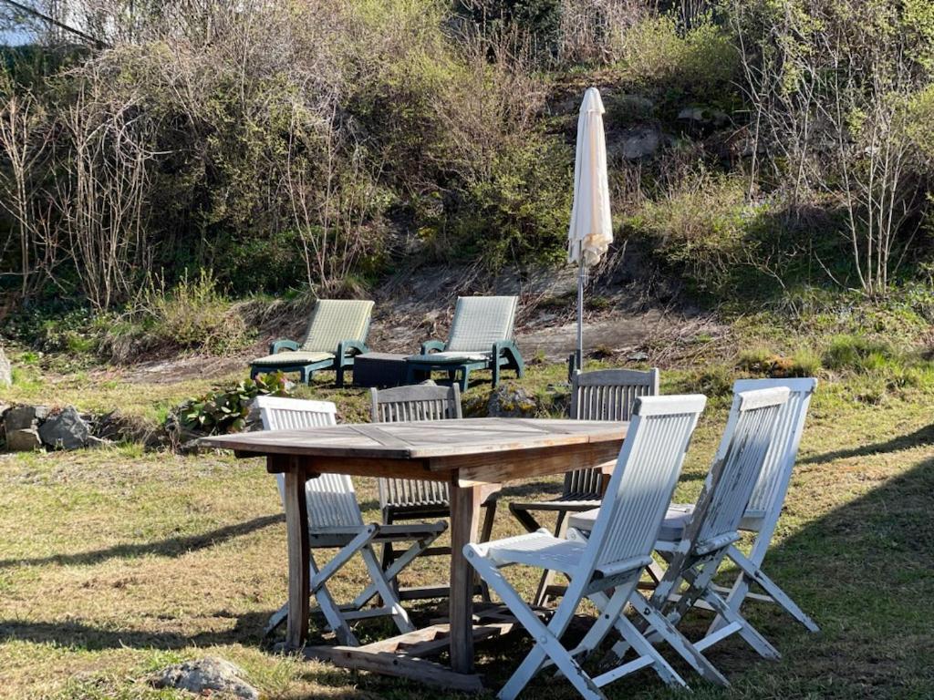 With1 Bedroom Separate Living With A Sofa Bed And A Tiny Kitchen A Bathroom Located In Nordstrand Near By The Sea For 3 Guests With A Garden And Grill 5 Extra Guests With Extra Cost In The With Sea View Just Outside The Apar