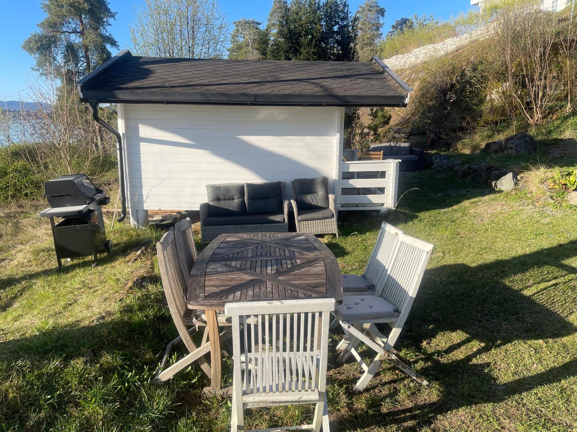 Appartamento With1 Bedroom Separate Living With A Sofa Bed And A Tiny Kitchen A Bathroom Located In Nordstrand Near By The Sea For 3 Guests With A Garden And Grill 5 Extra Guests With Extra Cost In The With Sea View Just Outside The Apar *