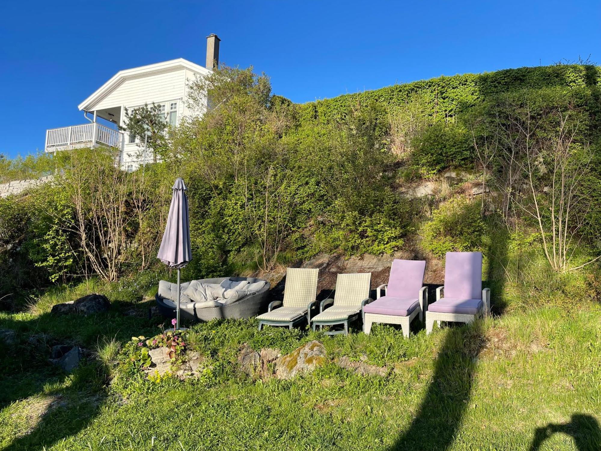 Appartamento With1 Bedroom Separate Living With A Sofa Bed And A Tiny Kitchen A Bathroom Located In Nordstrand Near By The Sea For 3 Guests With A Garden And Grill 5 Extra Guests With Extra Cost In The With Sea View Just Outside The Apar *